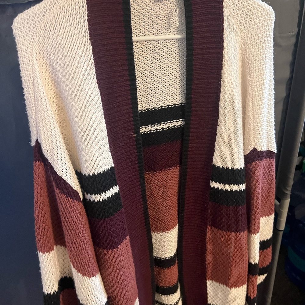 Cardigan set - Picture 2 of 2